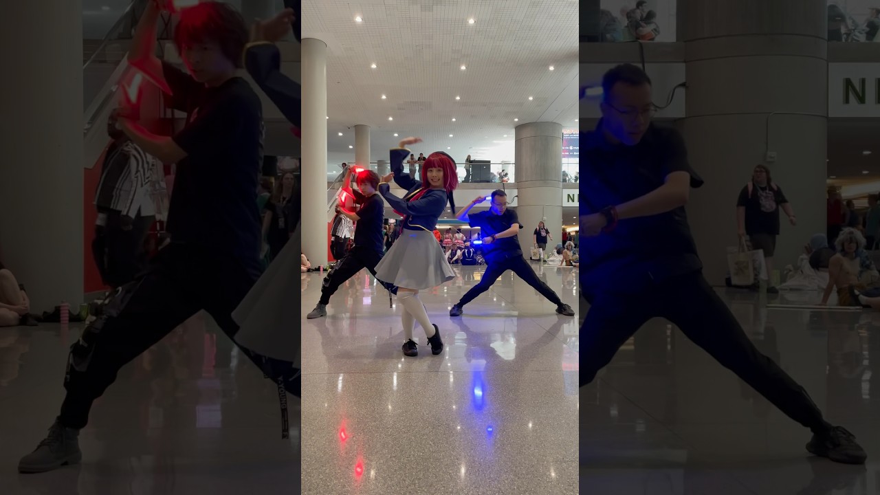 Sign wa B with wotagei pros @AniwazaOfficial [Oshi no Ko - Arima Kana Cosplay]