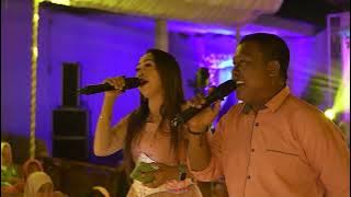 Burung merpati Putih ( Cover by Anis & Linda )