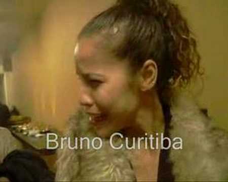 Kacau Gomes Cantando Imagem Youtube kacau gomes cantando imagem