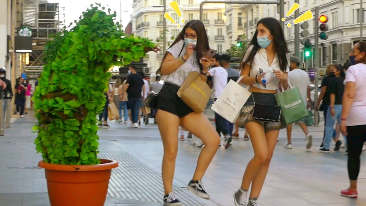 Bushman Prank In Madrid Scaring People Parte 12 HILARIOUS YouTube bushman-prank-in-madrid-scaring-people-parte-12-hilarious-youtube