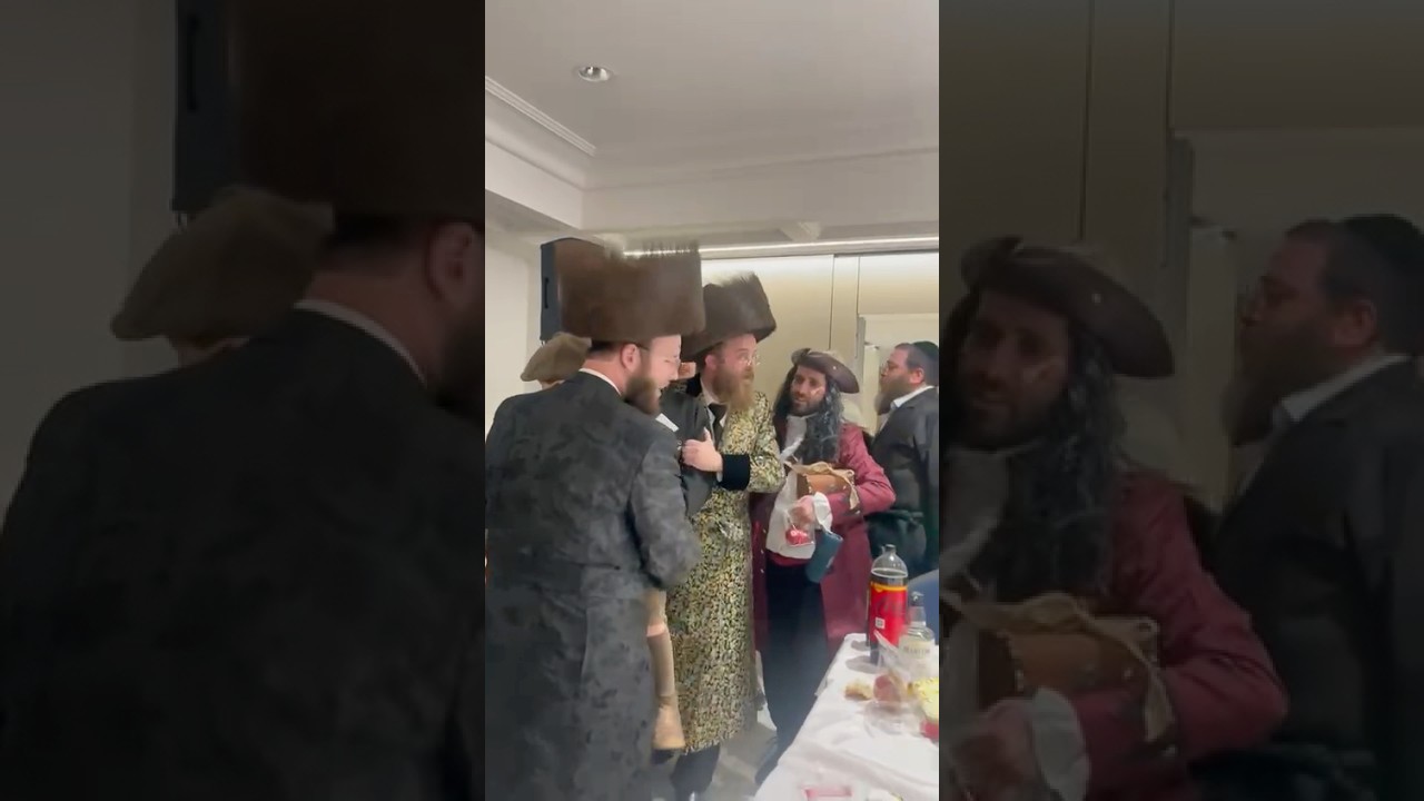 פורים בחצר הקודש סאדיגורה לונדון
