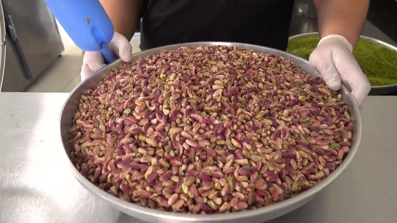 Удивительное турецкое мороженое с фисташками и молоком | Как это сделано? | Турецкая уличная еда