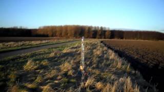 4,5L water rocket goes 232 feet or 71 meter Windy day !