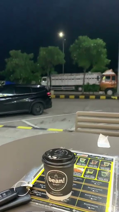 Mentahan story wa with innova reborn keren di rest area