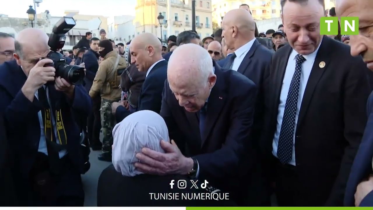 رئيس الجمهورية قيس سعيّد في زيارة إلى  سوق باب الفلّة باالعاصمة