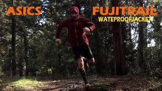 Asics FujiTrail Waterproof Jacket, una delle migliori giacche antipioggia da trailrunning