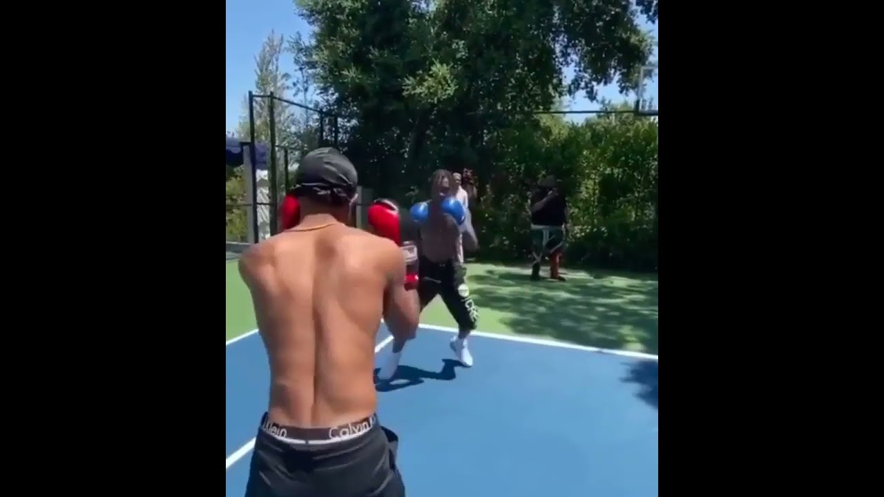 Lil Tjay Fights Yk Osiris In The Gloves 