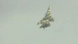 RUSIA OFRECE ESTOS AVIONES SUKHOI A PERÚ