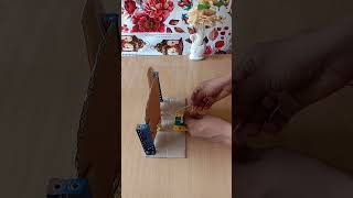 ## diy automatic gate withe dc motor, cardboard and electronic project 😊😊😊