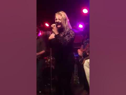 Leonie C. Meine Jansen Sings Prince - YouTube