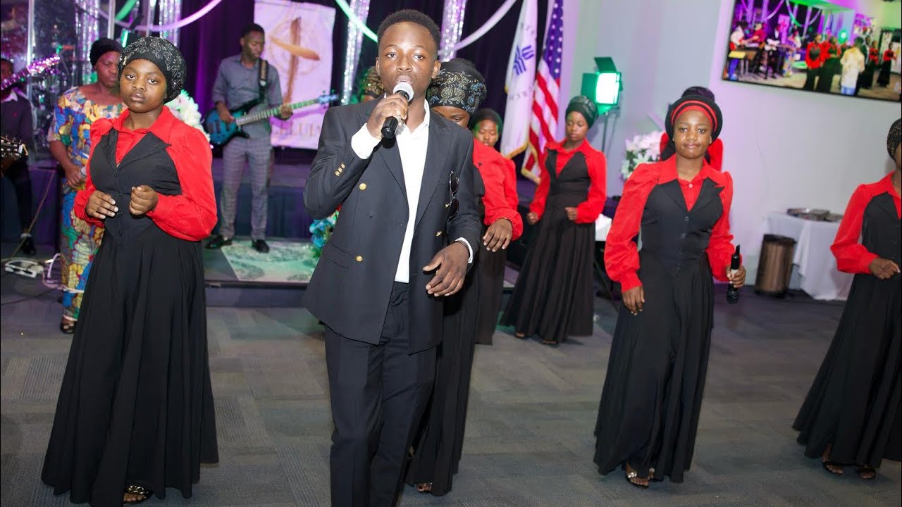 Nikupe nini - Salvation choir kwenye mkutano wa pasaka