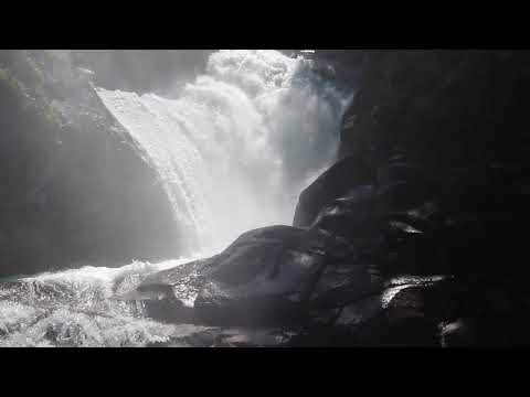 Vidéo : Cascade du Cerisey : randonnée sur le chemin des cascades de Cauterets