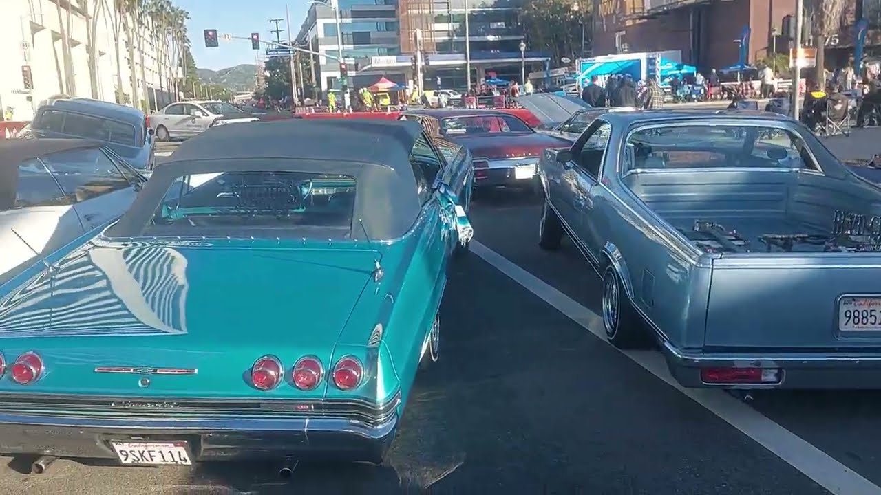 Старинные американские  машины 50 х годов, видео без слов,просто наслаждайтесь,у нас сегодня 8 Марта