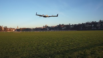 Drone package delivery with what3words