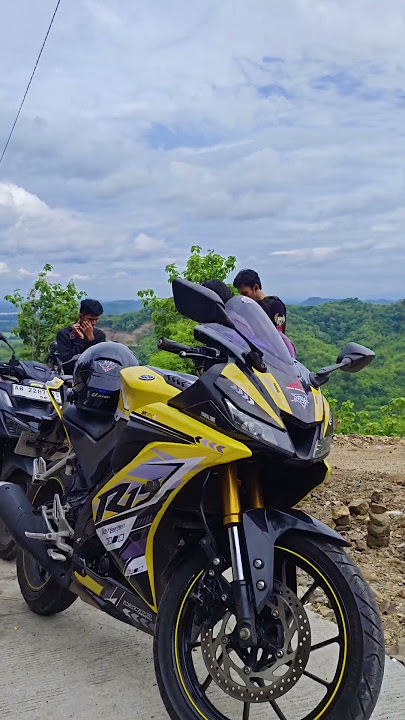 Momen' sebelum Ganti Taun #itasha #motor #motorsport #r15v3 #moments #jalanjalan