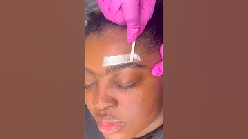Satisfying Brow Wax Tutorial😍😍