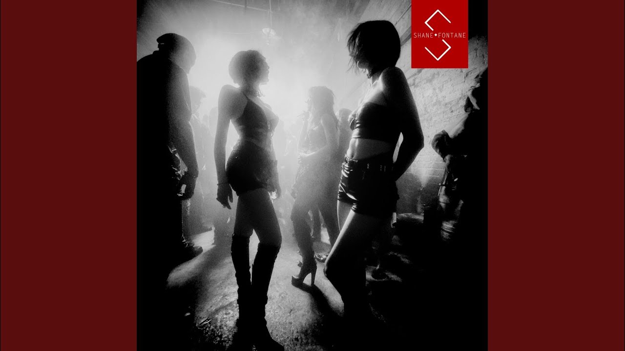 Creator auf YouTube ansehen Creator auf YouTube ansehen