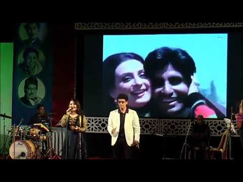 Song Tum Bhi Chalo Hum Bhi Chale Singers Kishoreda   Ashaji Sung By  Anand Vinod   Kosha Pandya