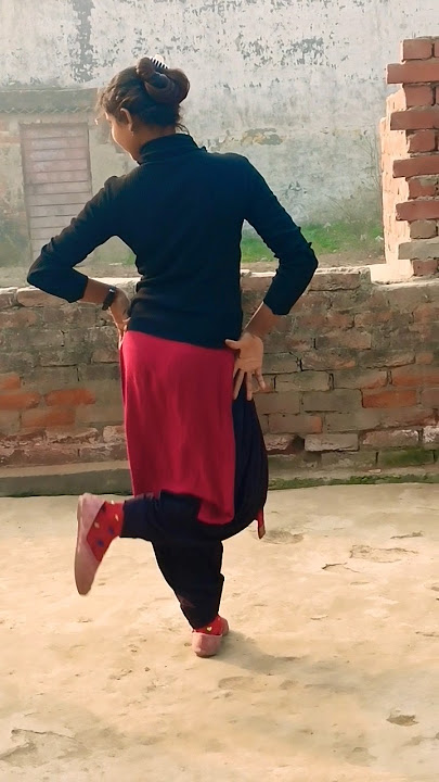 Ta thaiya ta thaiya Ho #bollywood #love #music #shortsdance