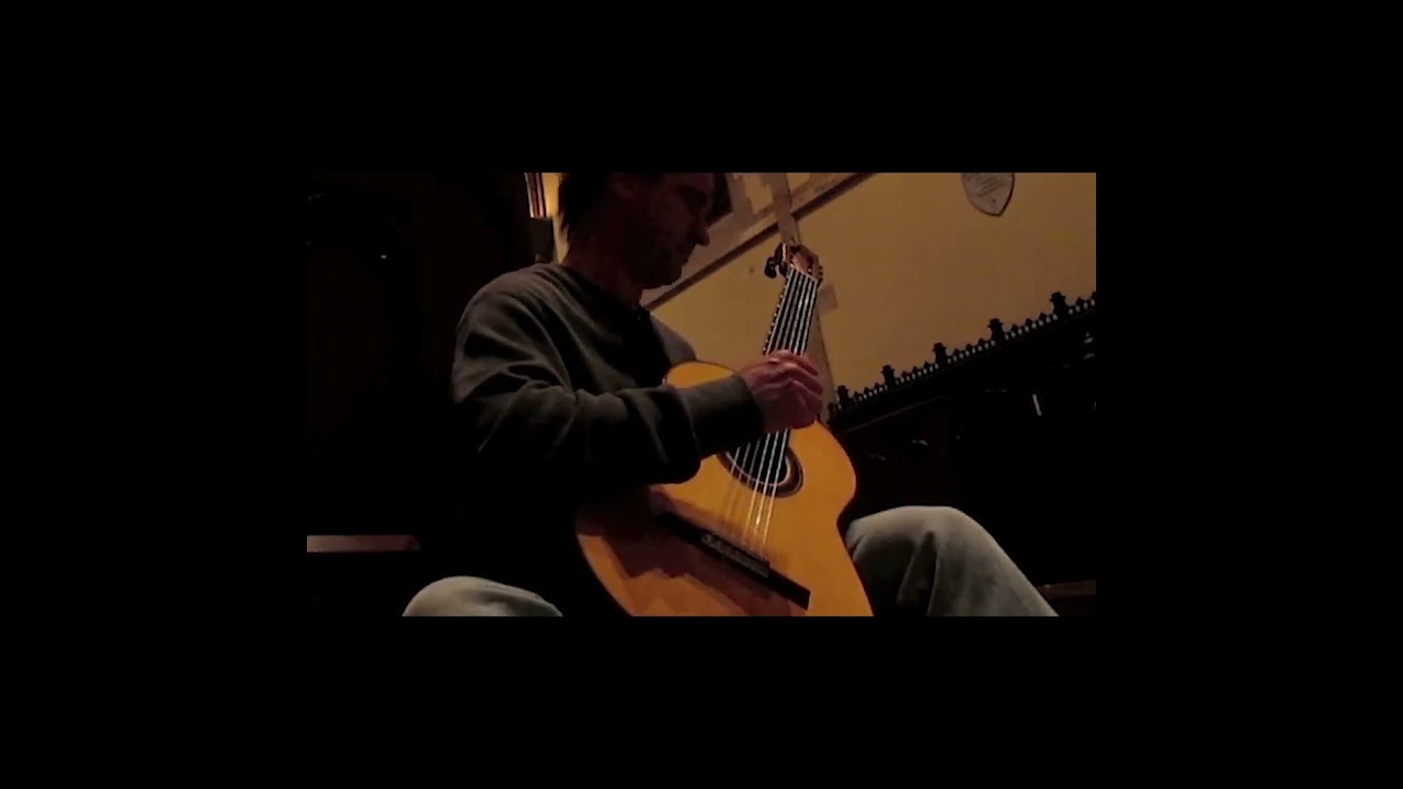 Gigue and Courante - G.F. Handel, performed by William Yelverton