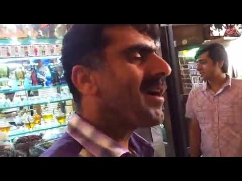 Iranian Shaker speaks German at Spice Souk in Dubai 30.09.2022