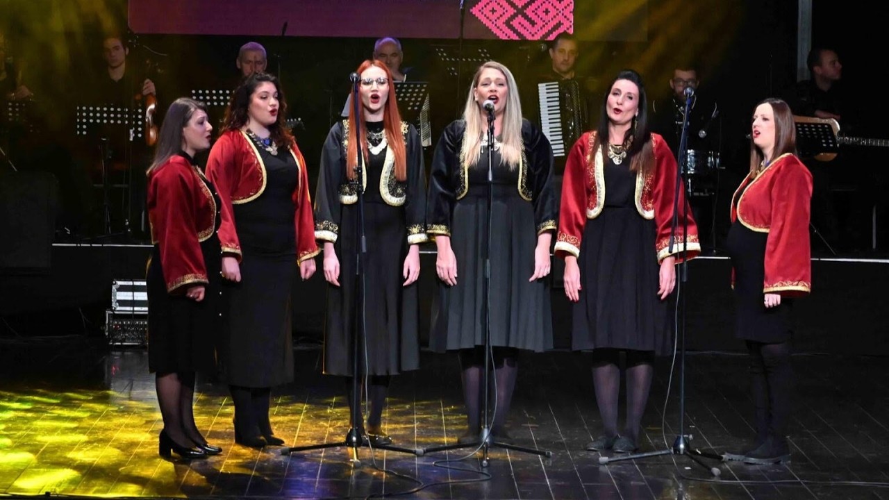 Sedam sati udara - Pevačka grupa CZNTK 