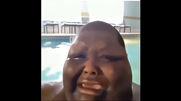 Fat guy cries after going underwater but its 4K 60 FPS