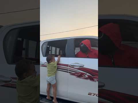 حمودي المشاكس هرب من الحبار Shorts