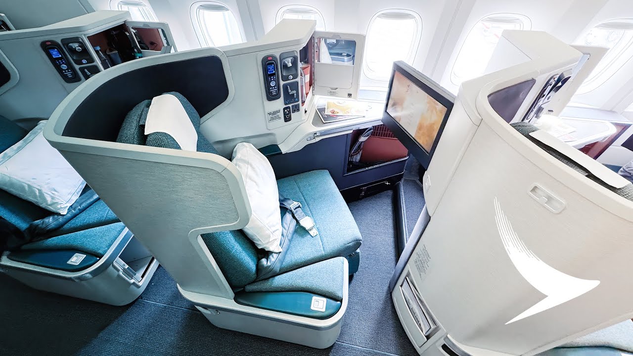12 Hours from Hong Kong to Vancouver - CATHAY PACIFIC 777 Business Class Review