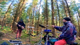 DEVIL'S GLEN (spontaneous forest music) FULL MOVIE