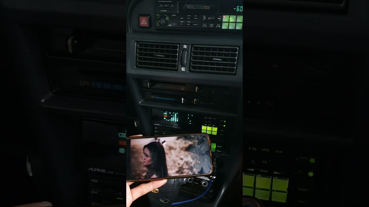 ///// ALPINE Old School Audio System