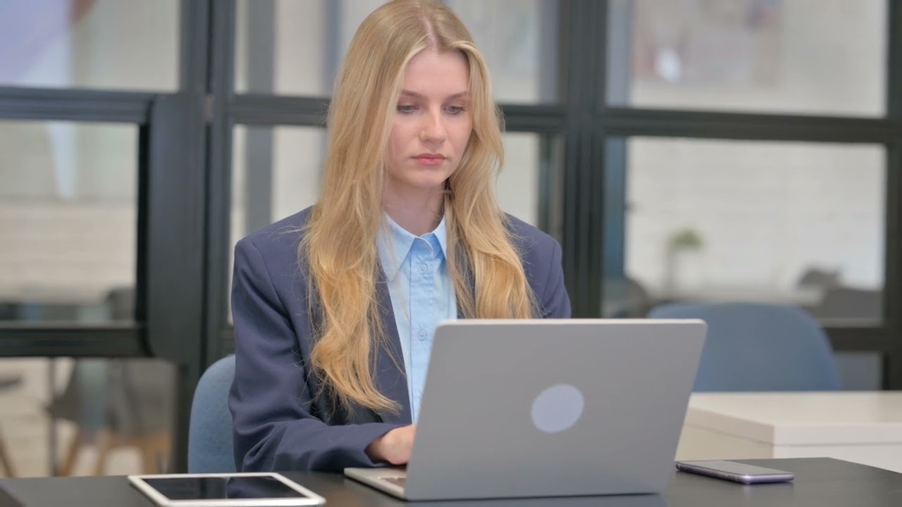 Make Compliant Investment Recommendations with InvestorCOM PeerCompare