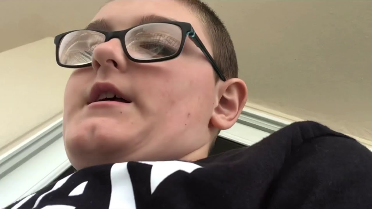 The hotel tour on daytona beach on my birthday - YouTube