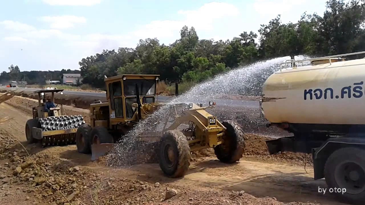 รถบด รถเกรด รถเสปรย์น้ำ งานก่อสร้างถนน ; Construction vehicle