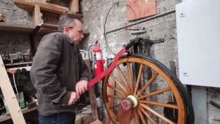 Wheelwright, Using the Tyre Mounter.