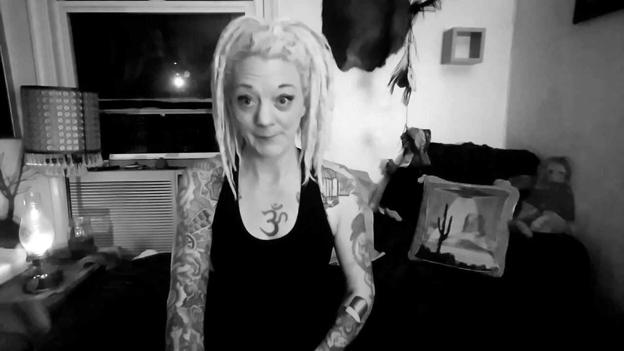 All 150 Psalms & How to use them w/candle color '"Hoodoo in Bed" with Jenn THE TAXIDERMY WITCH