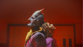 Zoë Fox And The Rocket Clocks - Flirting With Aliens Official Music Video