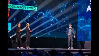 I FORGOT MY SPEECH ON STAGE!