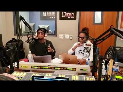 D L Hughley - The Shutdown Rolls On With No End In Sight!