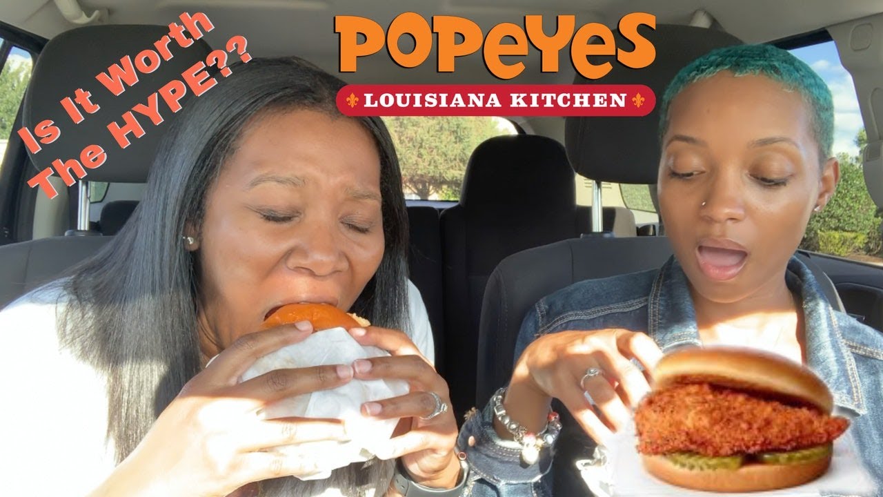 POPEYES CHICKEN SANDWICH SPICY VS CLASSIC!!! (MUKBANG)