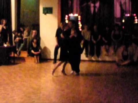 Porque regresas tú Tango Santiago León y Liliana Tolomei Aquelarre demo 21.02.2014