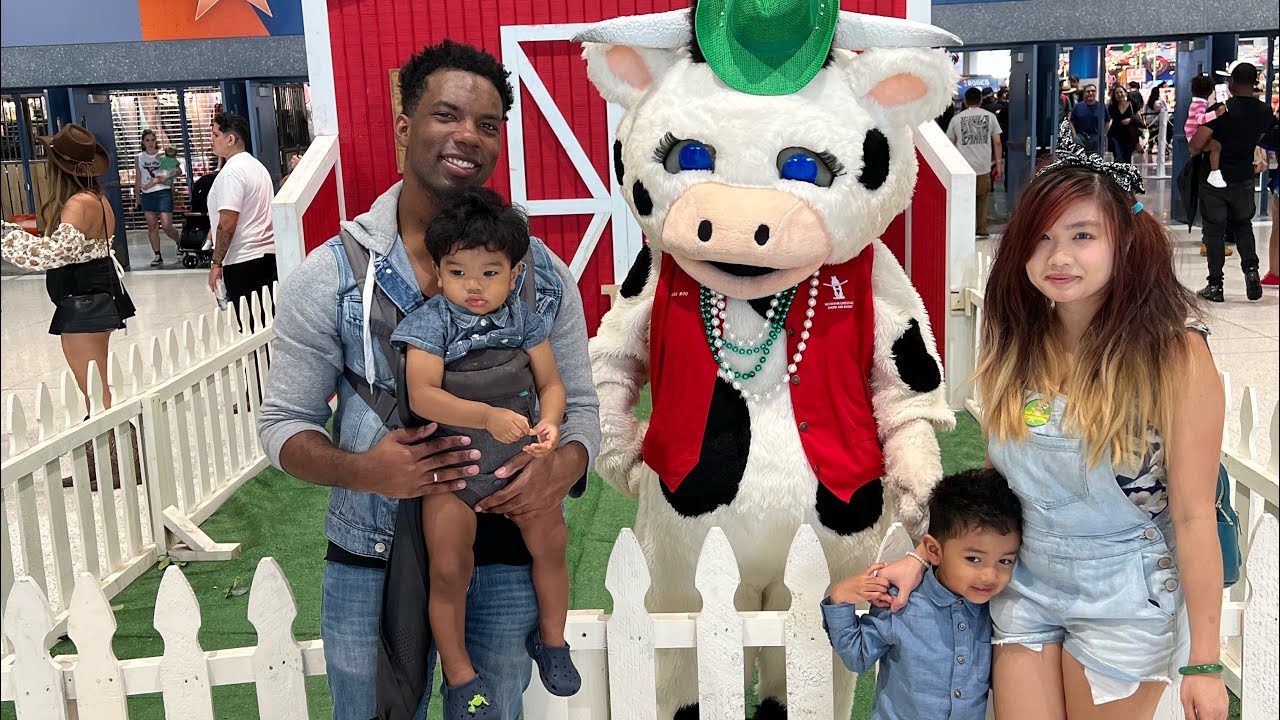 Rodeo Rumble! 🤠 Family Fun & Wild Rides at the Rodeo!"