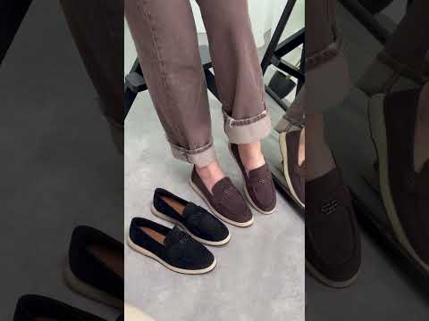 Класичні замшеві шоколадні лофери на кожен день, видео 1