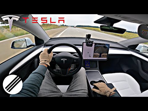 TESLA MODEL Y TOP SPEED DRIVE ON GERMAN AUTOBAHN 🏎