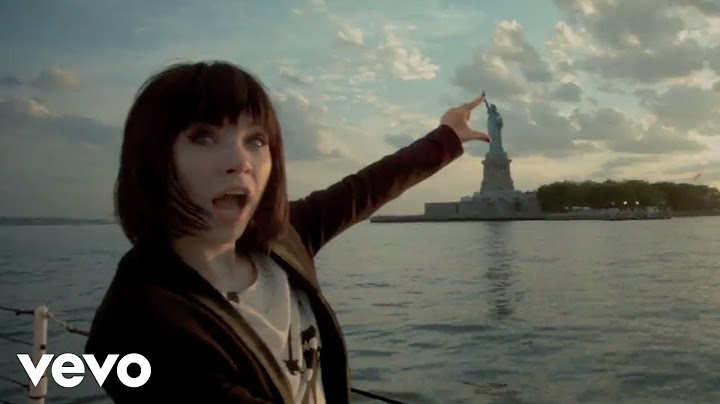 Carly Rae Jepsen - Run Away With Me