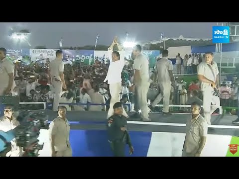 CM Jagan Ramp Walk at Proddatur Memantha Siddham Public Meeting | CM Jagan Bus Yatra | @SakshiTV - SAKSHITV