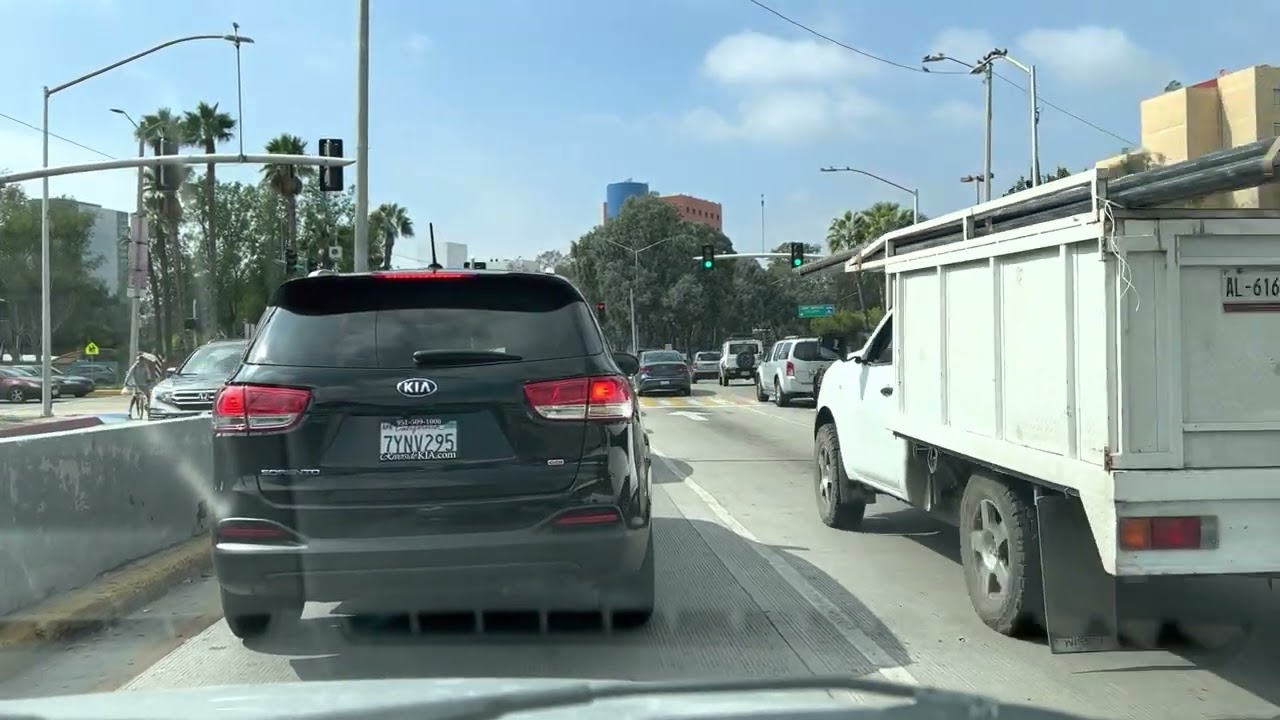 TIJUANA Y SUS CALLES HIPÓDROMO Y BULEVAR SÁNCHEZ TABOADA 12-10-2022