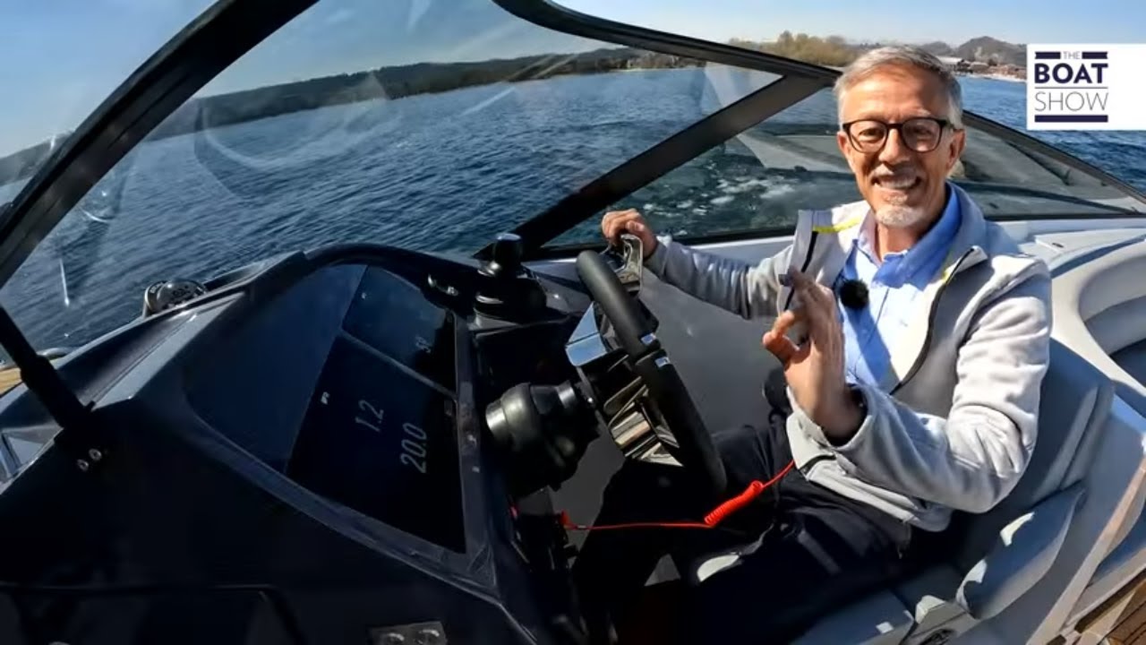 ⁣[ITA] CASTOLDI JT 34 OPEN LIMO - Prova Jet Tender - The Boat Show