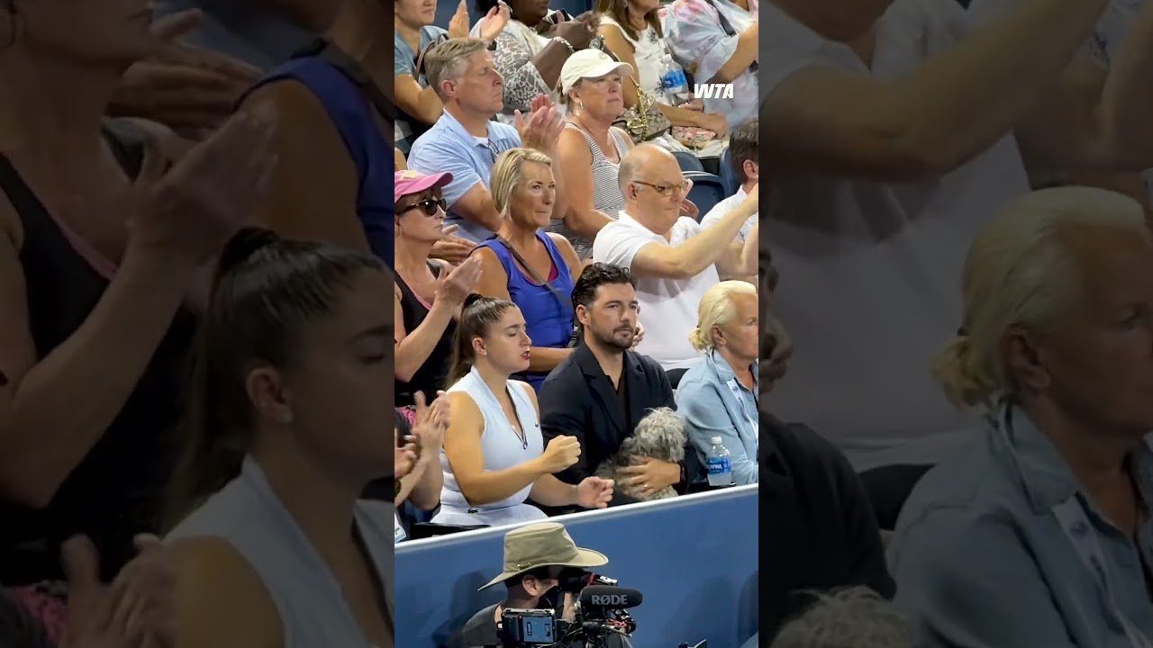 Venus Williams’ husband & Harry cheering her on! #wta #tennis #dogs