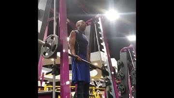 Bicep Workout: Drag Curl on Smith Machine.